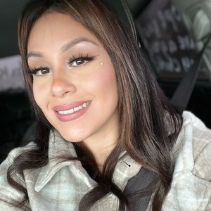 Meet your Posher, Marlen